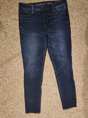 American Eagle Outfitters Hi Rise Jegging 10 Short